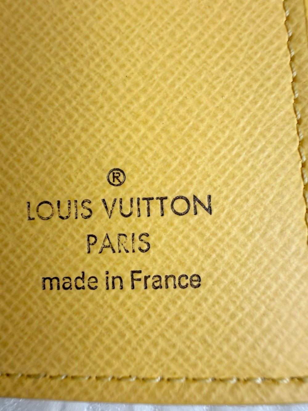 LOUIS VUITTON Jaune Pale Damier Azur Leather Canvas Zoe Compact Envelope Wallet - Picture 7 of 15